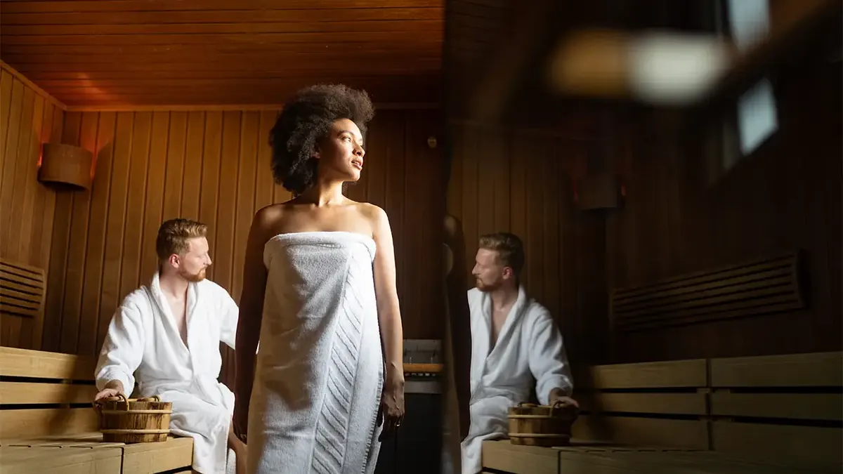 Regenerationsbereich bei RELAX plus in Leipzig mit Sauna und Ruhezone